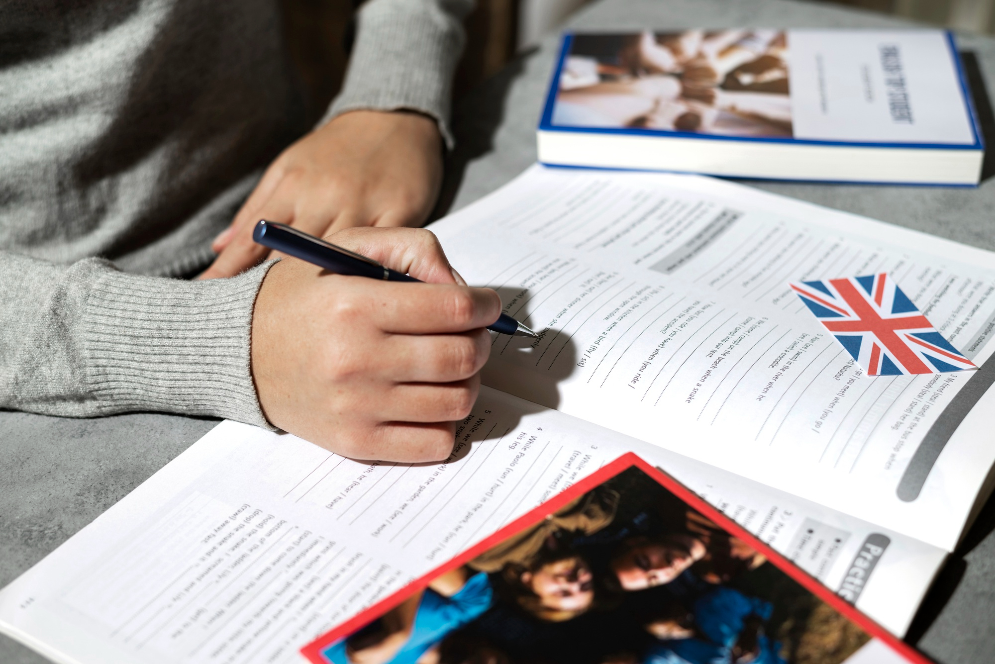estudiante-realizando-examen
